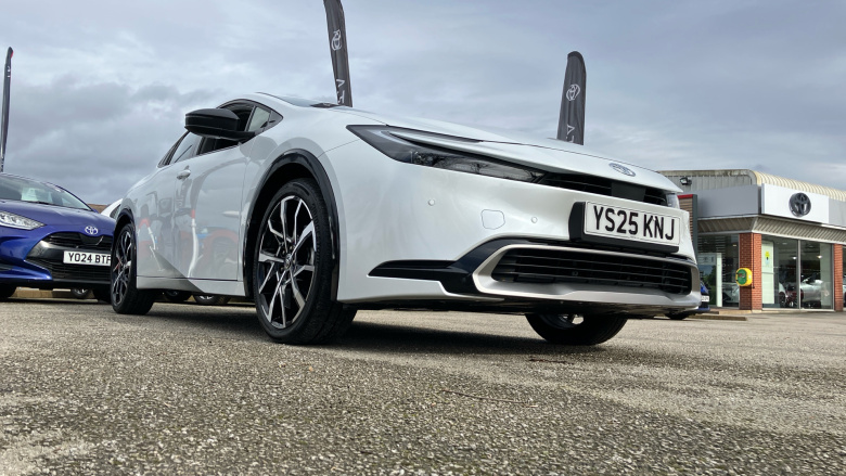 Toyota Prius 2.0 PHEV Design 5dr CVT Hatchback